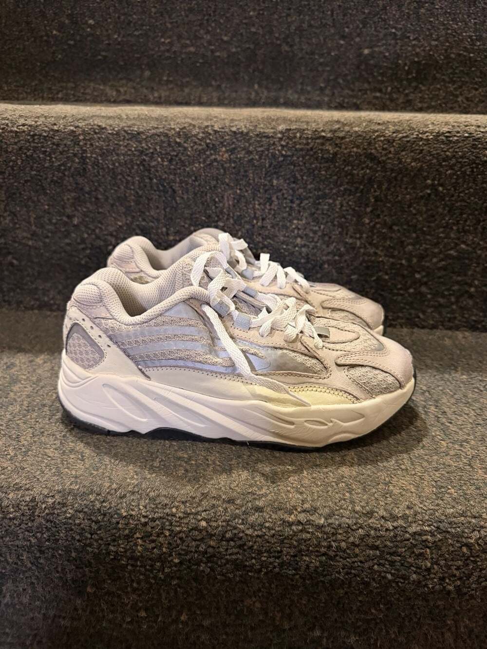 adidas Yeezy Boost 700 V2 Static Kids Grey Sneakers US 3